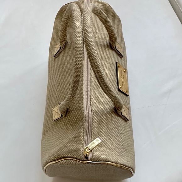 Michael Kors metallic gold weekender - Picture 5 of 11